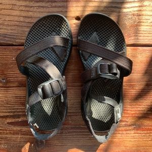 Black Z2 Chacos Size W5